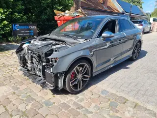 Audi S3 2017 фото 13