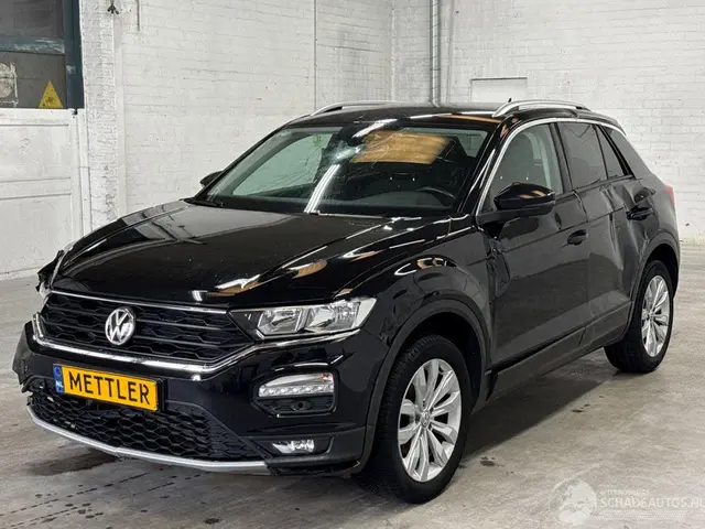 Volkswagen T-Roc, 2019