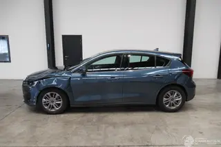 Ford Focus 2023 photo 2