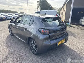 Peugeot 208 2022 photo 5