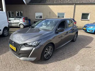Peugeot 208 2022 photo 3