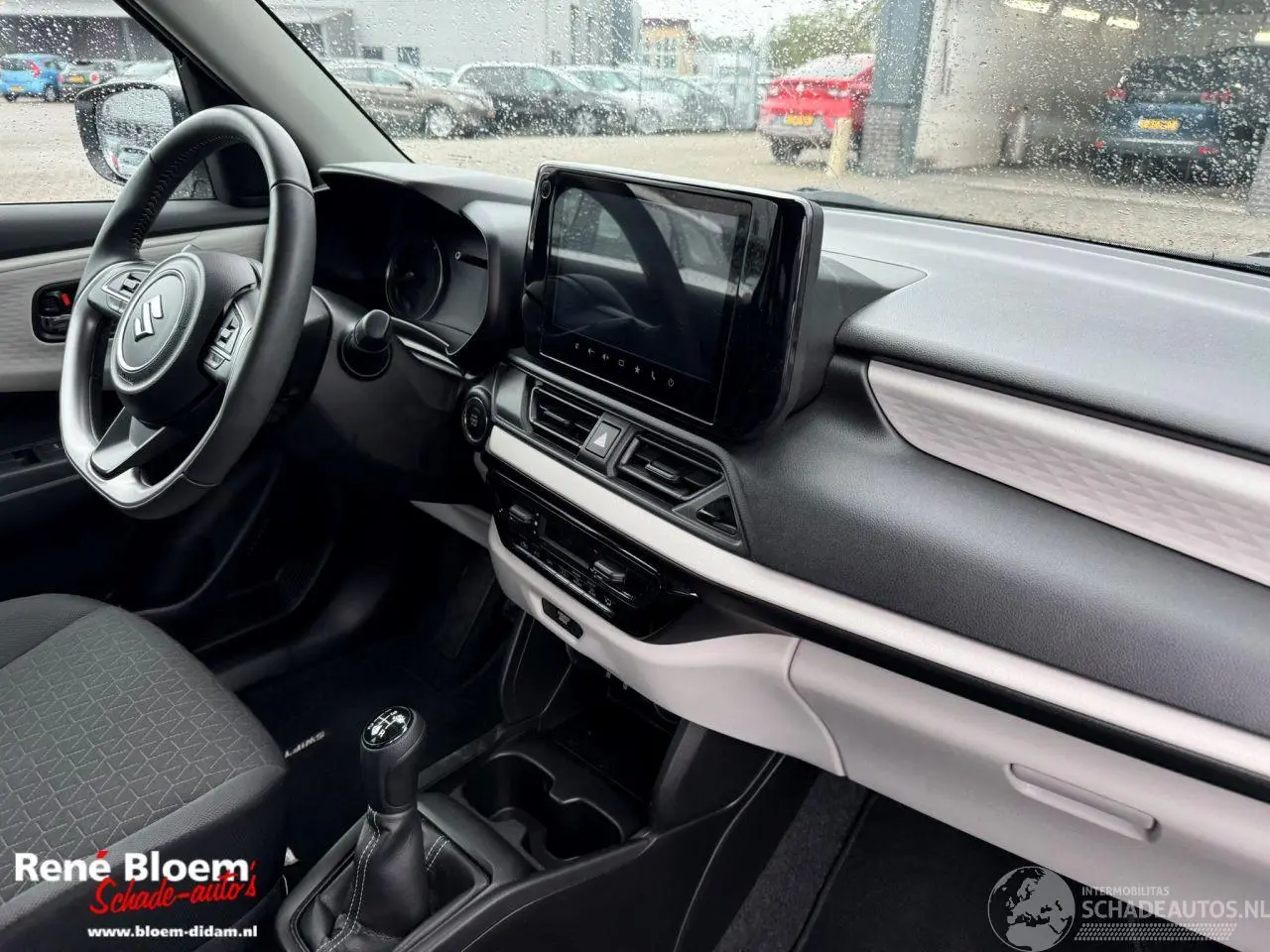 Suzuki Swift 2025 photo 12
