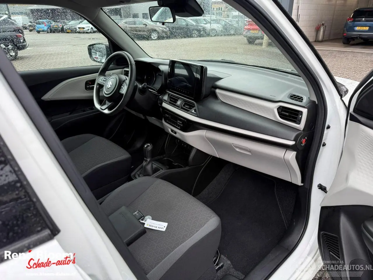 Suzuki Swift 2025 photo 11
