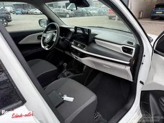 Suzuki Swift 2025 photo 11