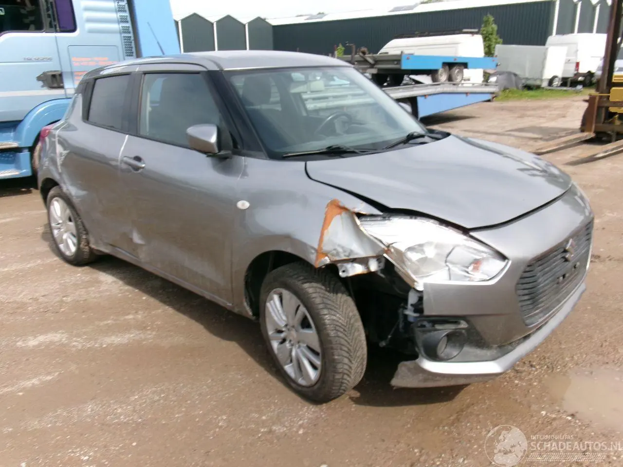 Suzuki Swift 2017 фото 3