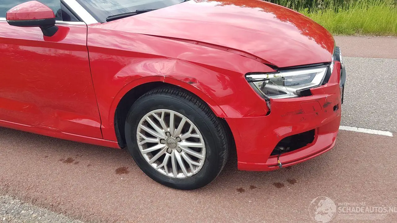 Audi A3 2017 фото 10