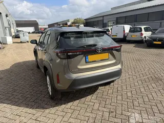 Toyota Yaris Cross 2025 photo 4