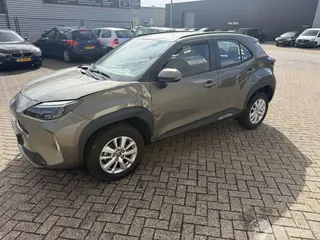 Toyota Yaris Cross 2025 photo 2