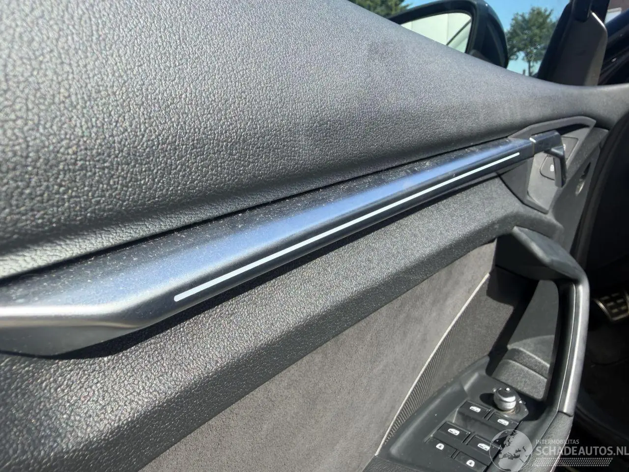 Audi A3 2023 фото 12