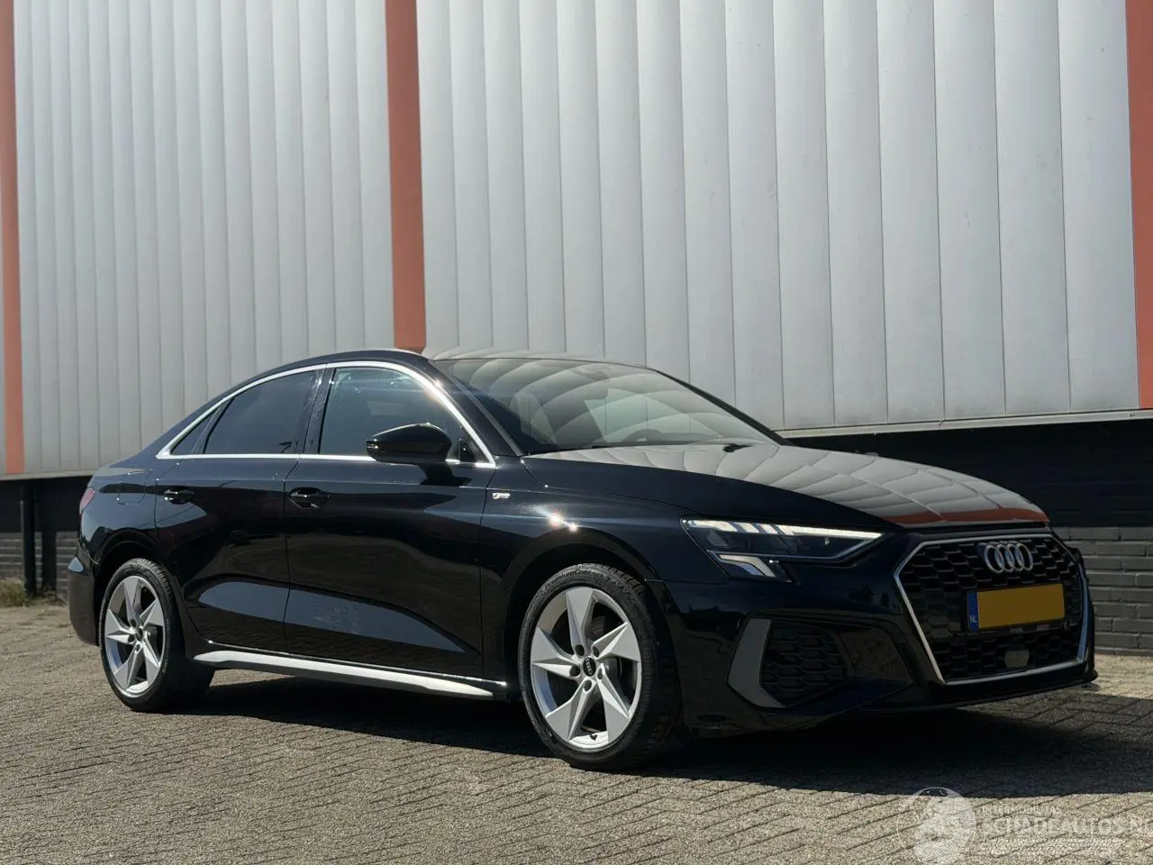 Audi A3 2023 фото 1