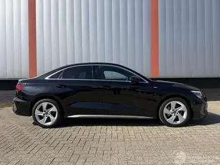 Audi A3 2023 фото 3