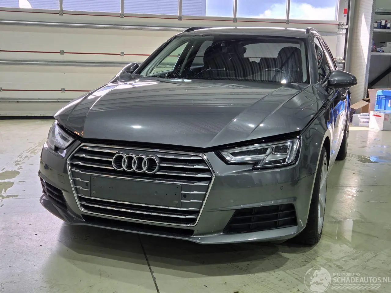 Audi A4 Avant 2018 фото 3