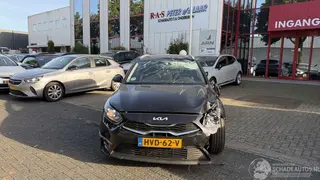 Kia Ceed 2025 фото 1