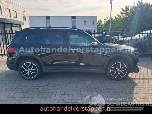 Mercedes EQB 2023 photo 8