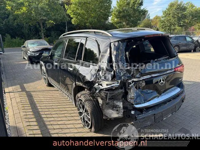 Mercedes EQB 2023 photo 16