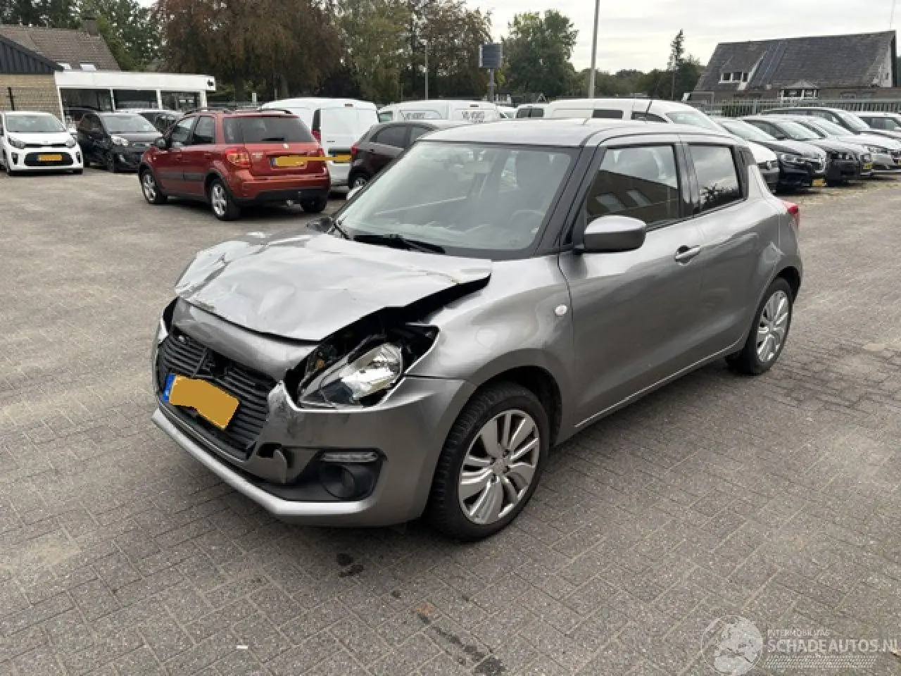 Suzuki Swift 2018 photo 5