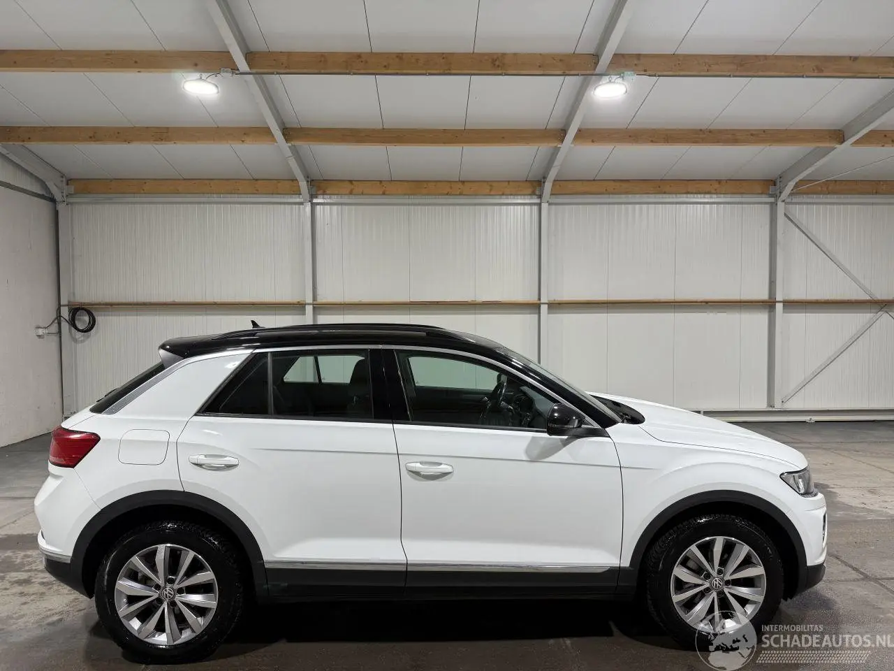 Volkswagen T-Roc 2018 photo 1