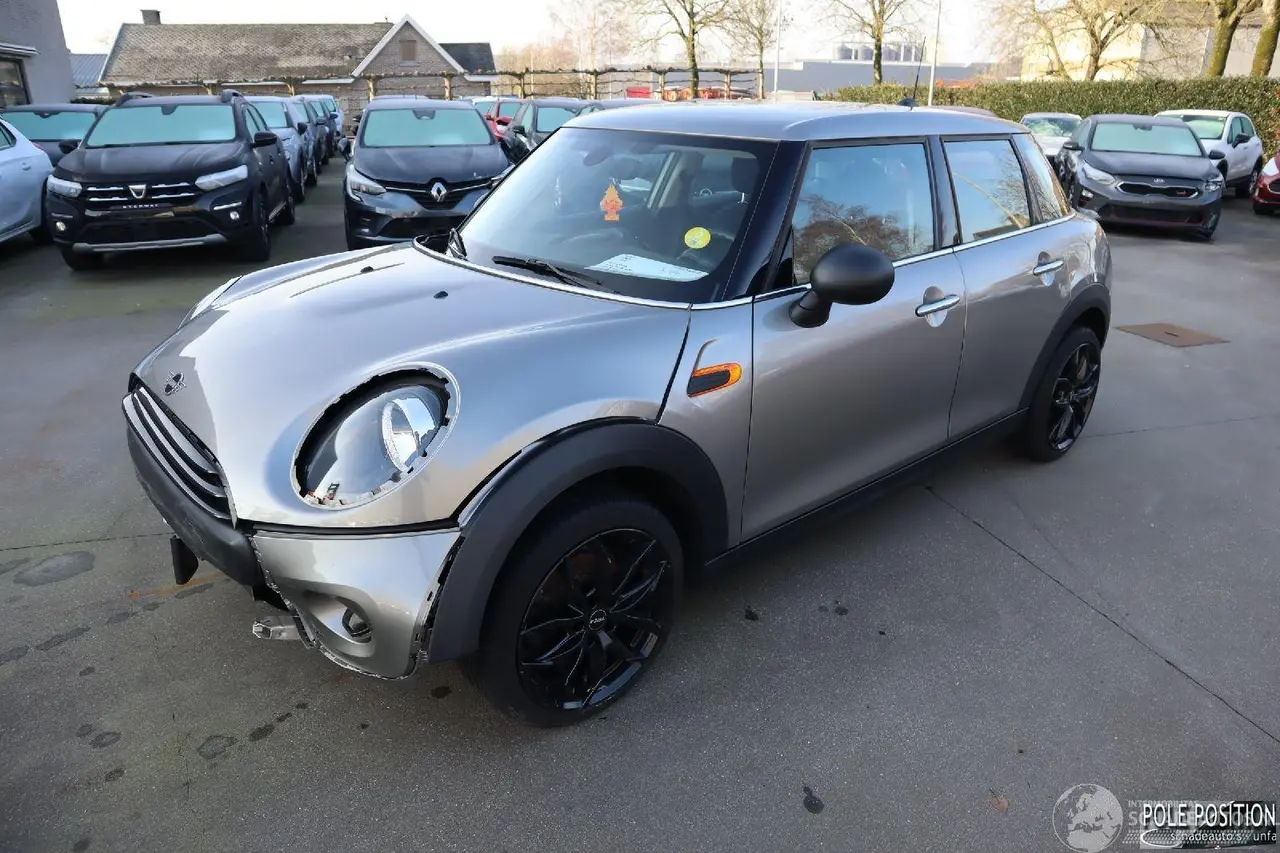 Mini One 2018 photo 1