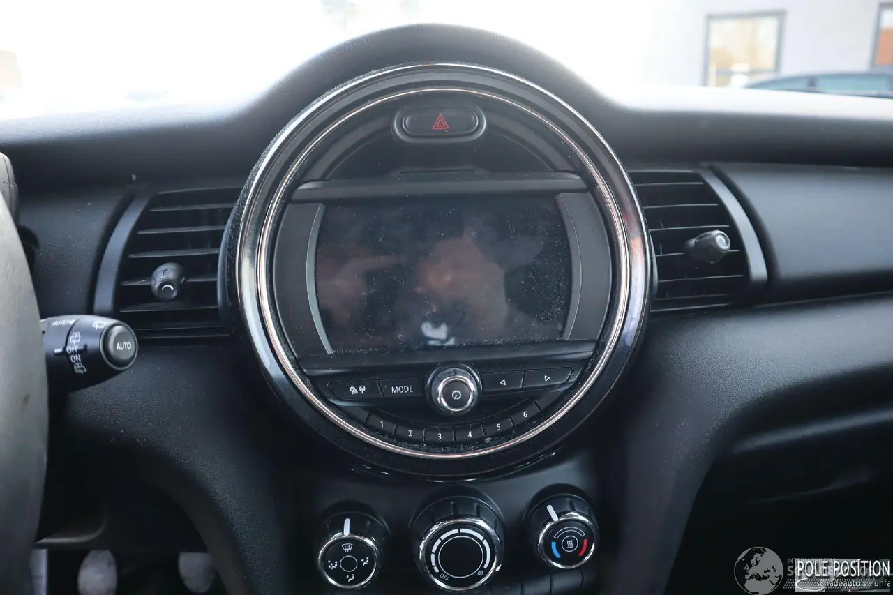 Mini One 2018 photo 12
