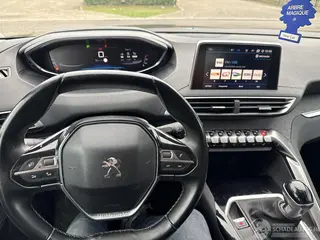 Peugeot 3008 2018 photo 11