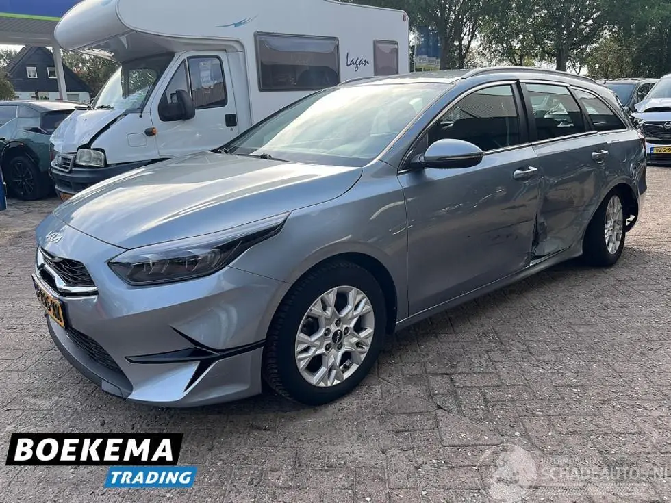 Kia Ceed 2022 фото 4