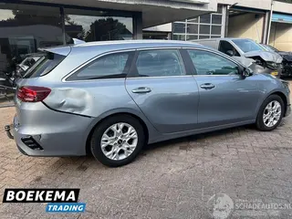 Kia Ceed 2022 фото 2
