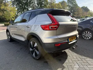 Volvo XC40 2024 foto 3