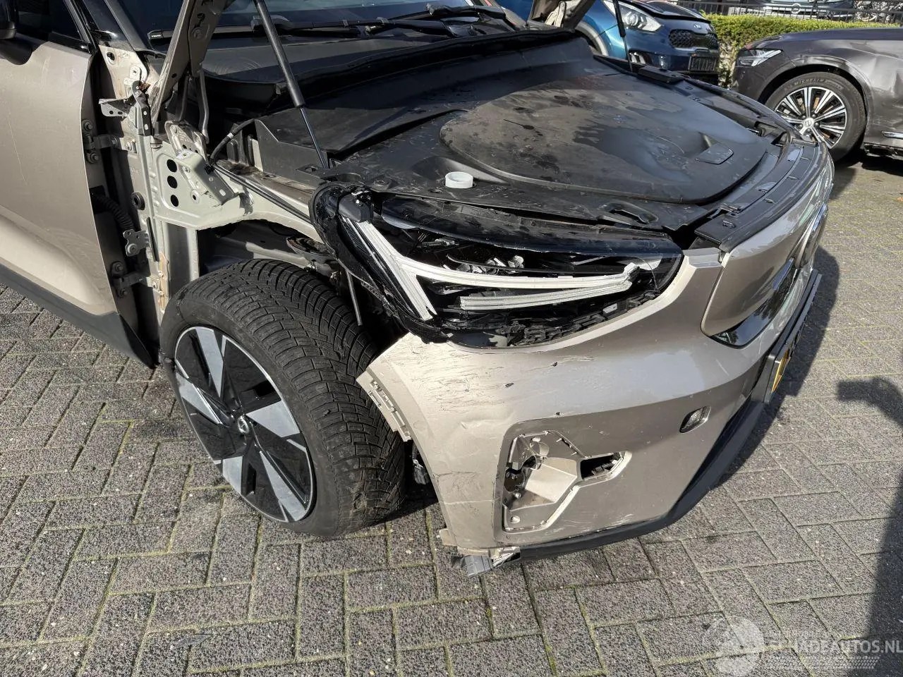 Volvo XC40 2024 foto 10