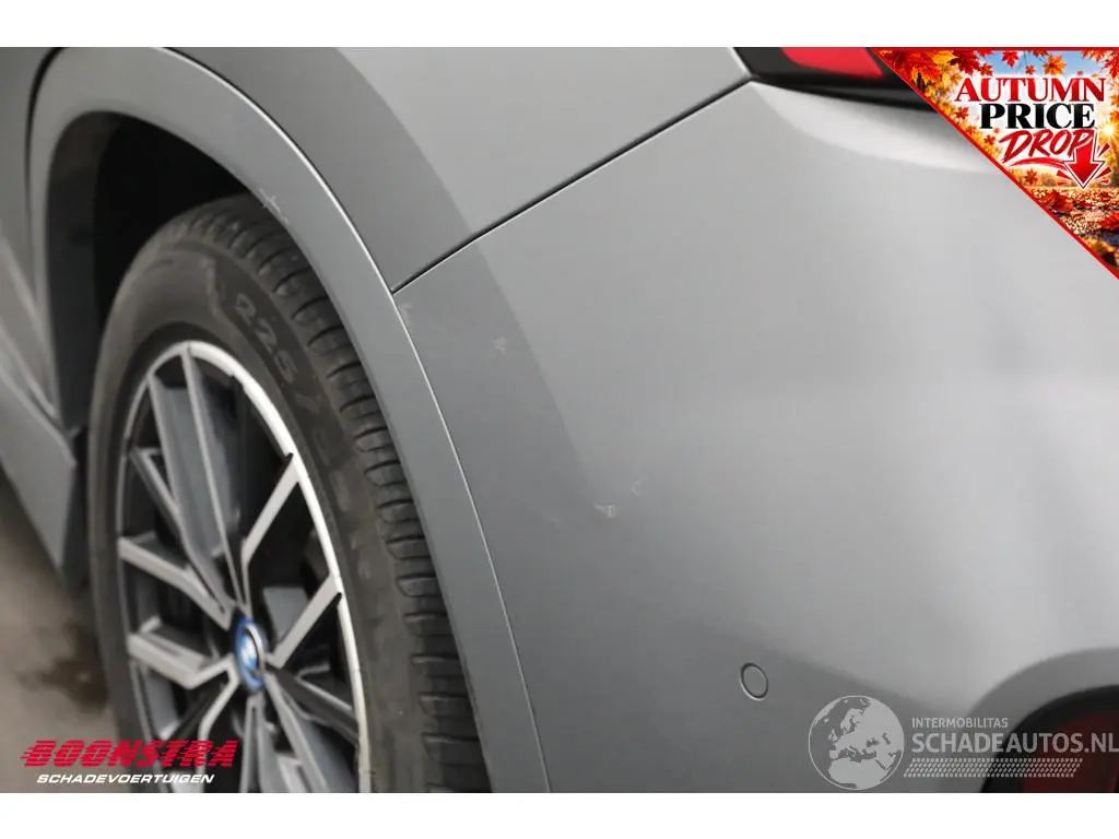 BMW iX1 2023 foto 12