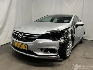Opel Astra 2018 foto 1