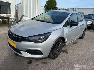 Opel Astra 2021 foto 1
