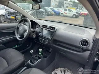 Mitsubishi Space-star 2021 foto 11