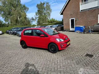 Volkswagen Up! 2018 foto 1