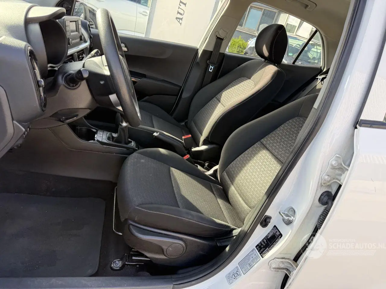 Kia Picanto 2023 photo 10