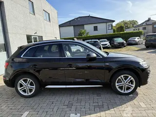 Audi Q5 2017 фото 11
