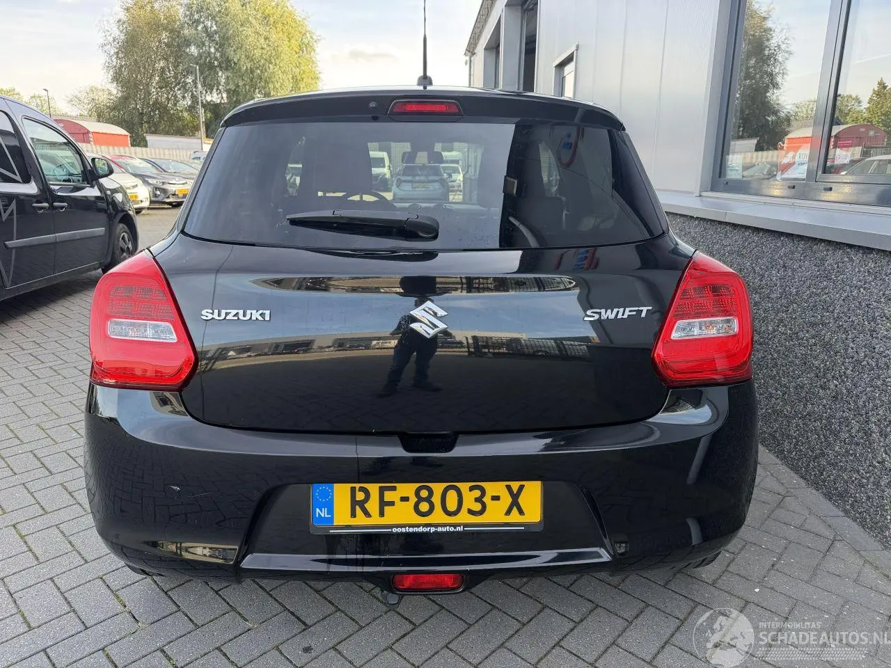Suzuki Swift 2017 фото 10