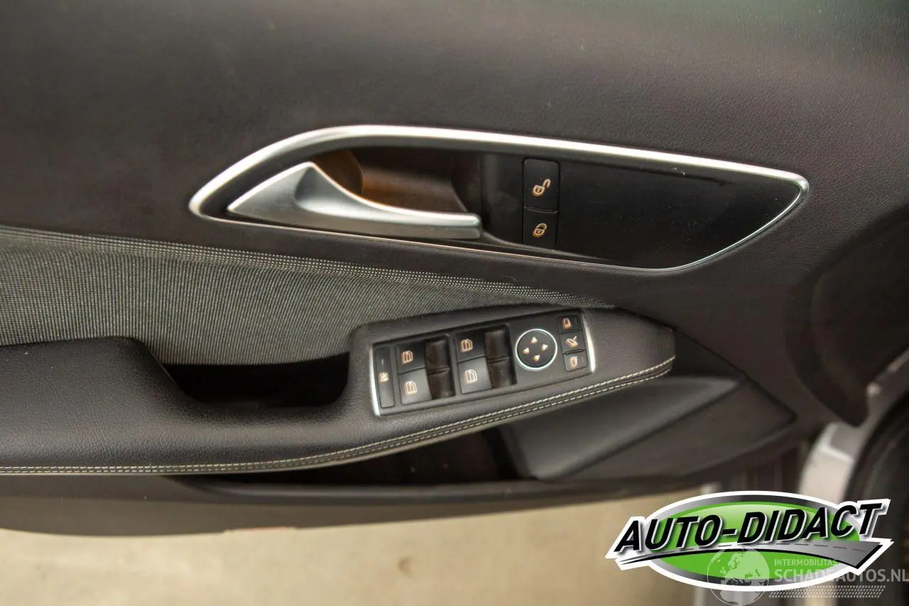 Mercedes A-klasse 2017 photo 12
