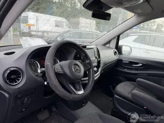 Mercedes Vito 2023 photo 14