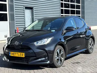 Toyota Yaris 2024 photo 1
