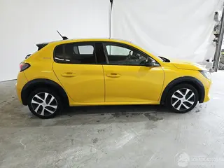 Peugeot 208 2021 photo 8