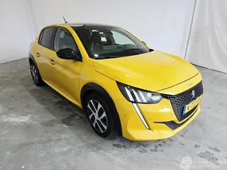 Peugeot 208 2021 photo 1