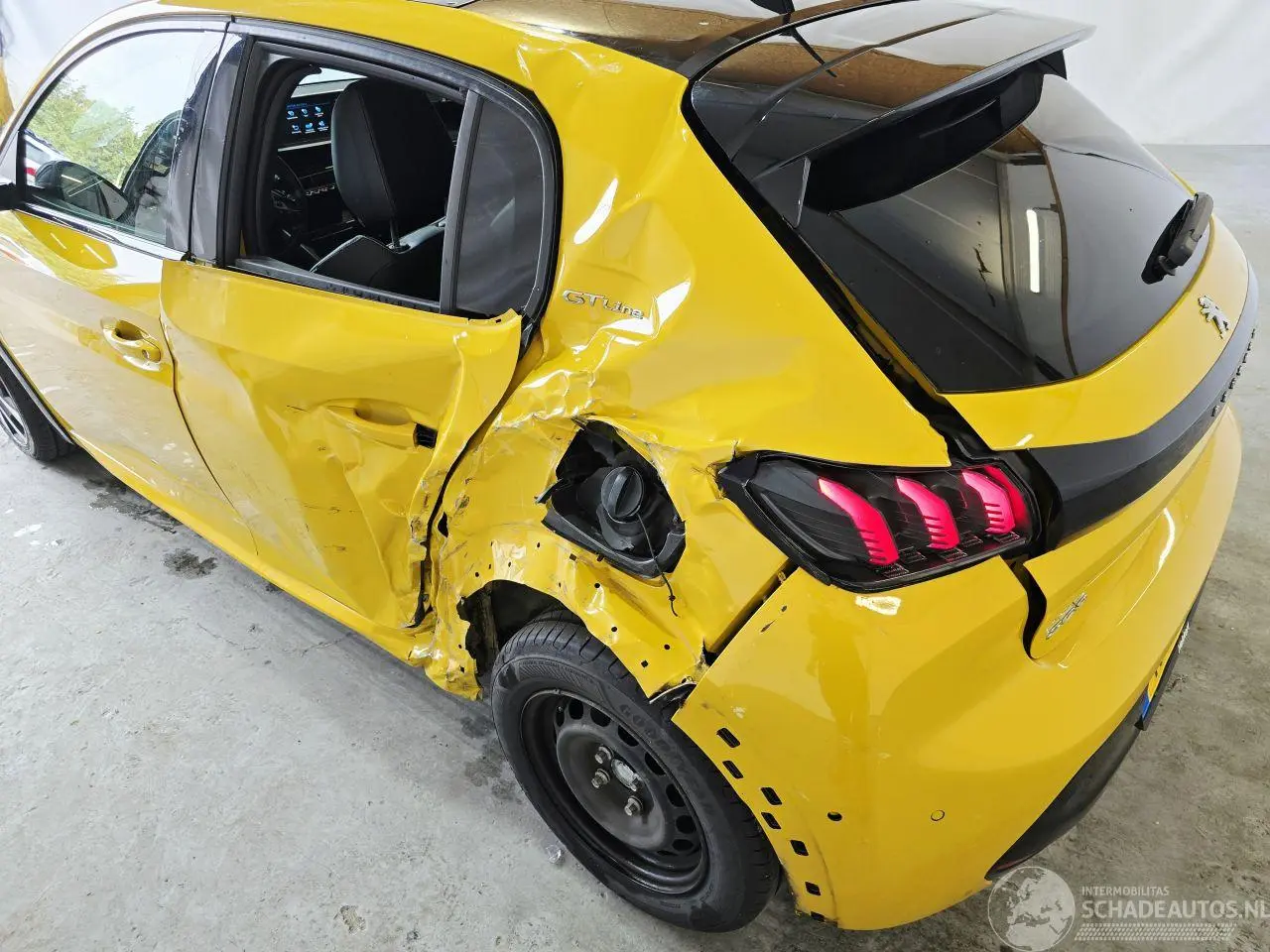 Peugeot 208 2021 photo 9