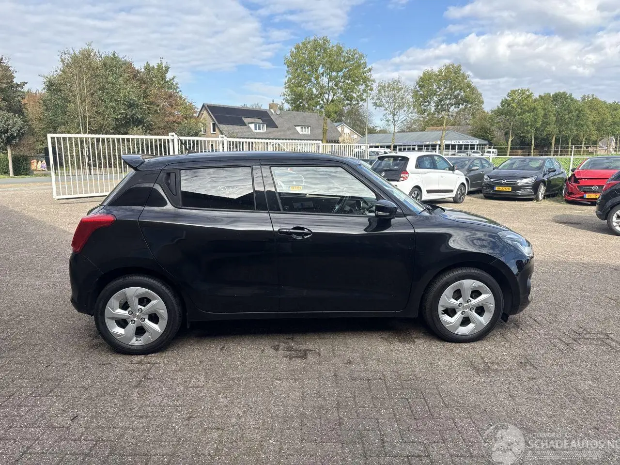 Suzuki Swift 2017 photo 8