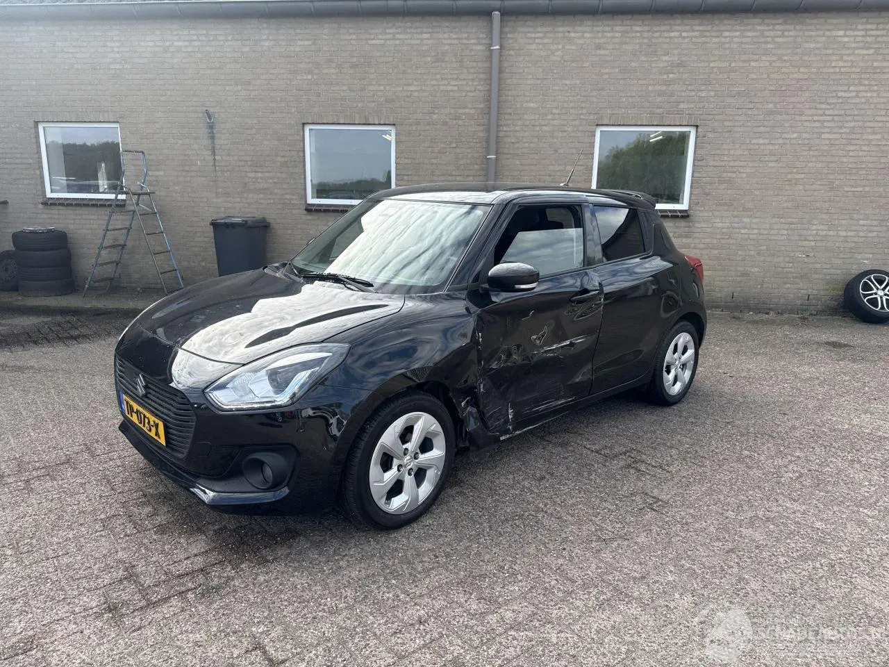 Suzuki Swift 2017 photo 3