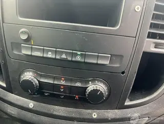Mercedes Vito 2023 photo 11