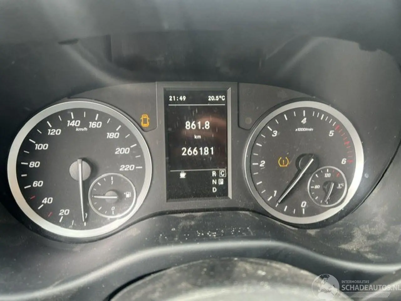 Mercedes Vito 2023 photo 10