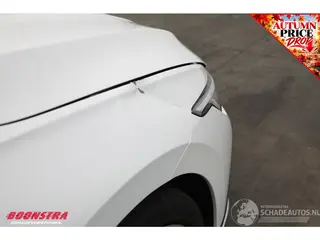 Volkswagen Golf 2025 photo 6