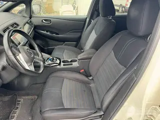 Nissan Leaf 2020 photo 11