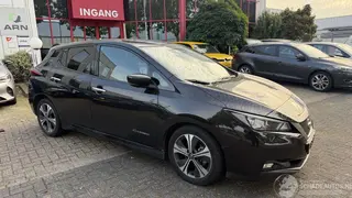 Nissan Leaf 2019 фото 8