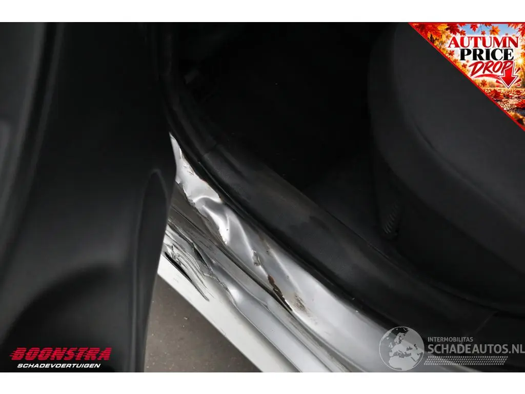 Toyota Yaris 2023 photo 9